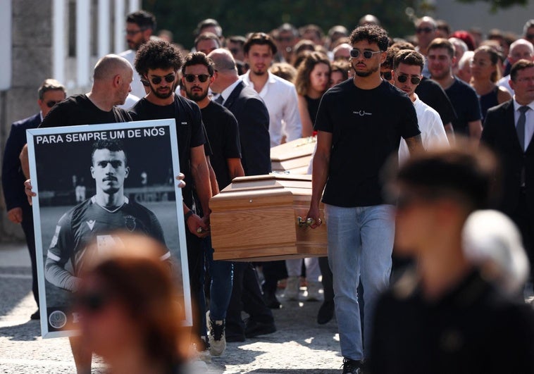 Diogo Jota's distraught family joined by footballing stars for  heart-wrenching funeral days after car crash - Time Africa Magazine